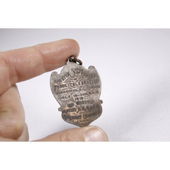 Antique 1919 Greater Vancouver B.C. Peace Celebration fob, bronze commemorative - Picture 2 of 6